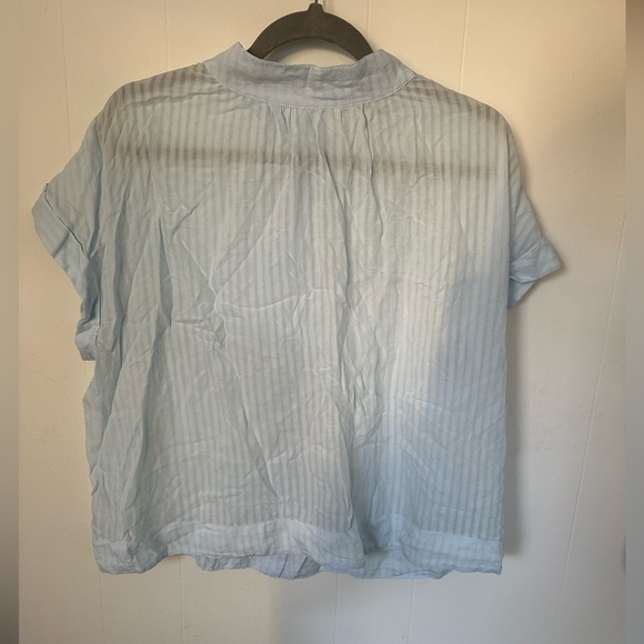 Anthropologie Tops - Anthro blouse Womens XL buttons in back NWT